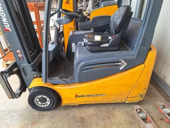 14#8366 Muletto elettrico Jungheinrich con cestello