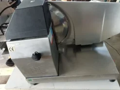 N. 2 AFFETTATRICI OMEGA BILANCE MOD. VX 350 E