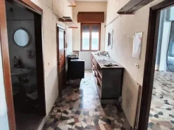 #22846 Negozio al piano terra in ottima posizione