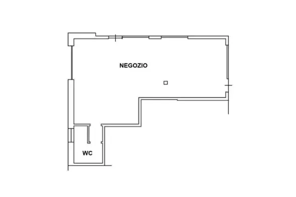 #25363 Negozio al piano terra (sub 30) con servizi