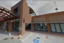 #24043 Negozio a reddito di abbigliamento e articoli per la casa