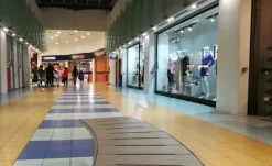 #2534007 Negozio in centro commerciale