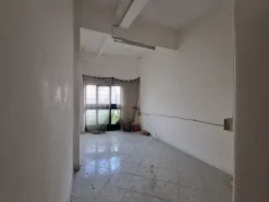 #24674 Negozio in zona residenziale