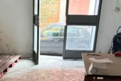 #24674 Negozio in zona residenziale