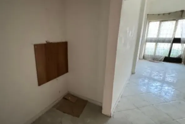 #24674 Negozio in zona residenziale