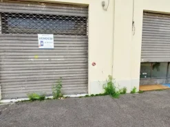 #21597 Negozio open-space in zona centrale
