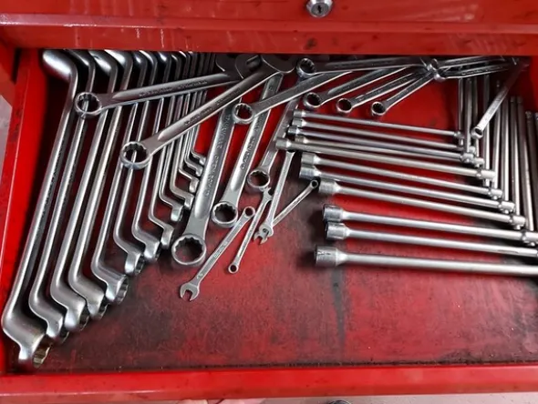 1#6270 Officina meccanica per autoveicoli