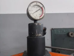 1#6270 Officina meccanica per autoveicoli