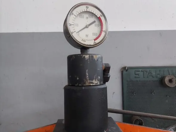 1#6270 Officina meccanica per autoveicoli