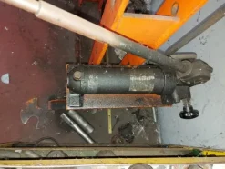 1#6270 Officina meccanica per autoveicoli