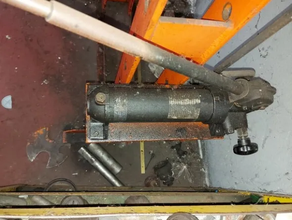 1#6270 Officina meccanica per autoveicoli