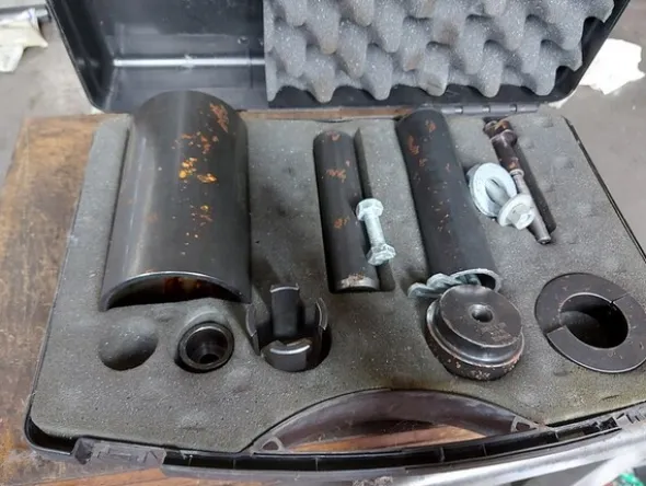 1#6270 Officina meccanica per autoveicoli