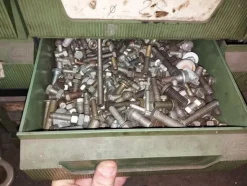 1#6270 Officina meccanica per autoveicoli