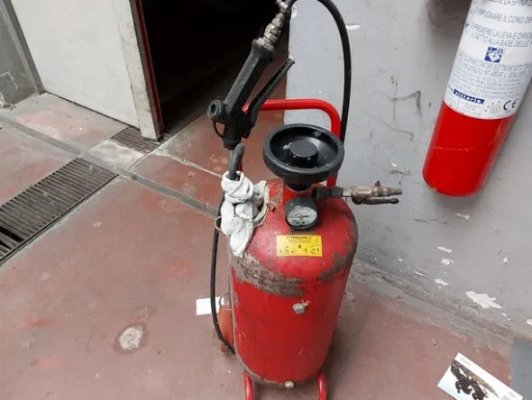 1#6270 Officina meccanica per autoveicoli