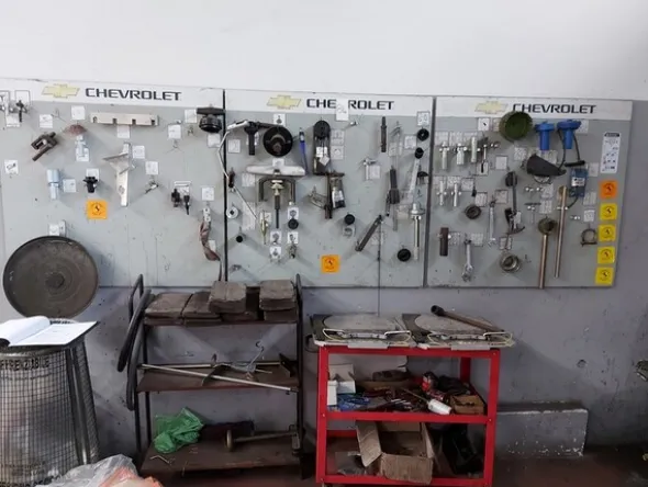 1#6270 Officina meccanica per autoveicoli