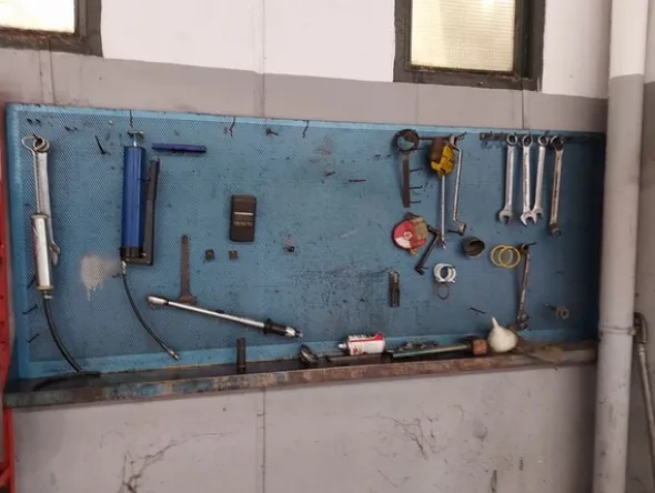 1#6270 Officina meccanica per autoveicoli