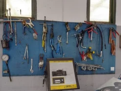 1#6270 Officina meccanica per autoveicoli