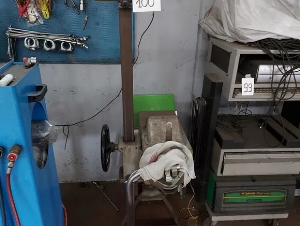 1#6270 Officina meccanica per autoveicoli