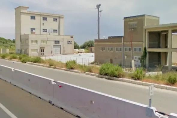 #2038 Opificio industriale con impianto fotovoltaico e terreno edificabile produttivo