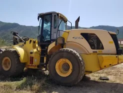 45#4479 Pala gommata New Holland