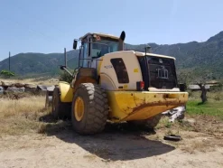 45#4479 Pala gommata New Holland