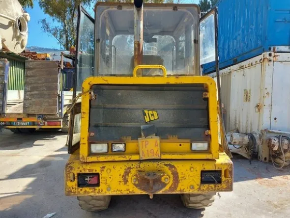 24#6053 Pala semovente JCB