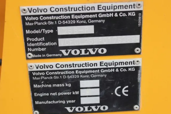47011#3450 Pala Volvo L25B