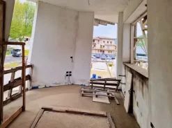 #20744 Palazzina uffici in complesso artigianale