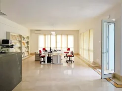 #20744 Palazzina uffici in complesso artigianale