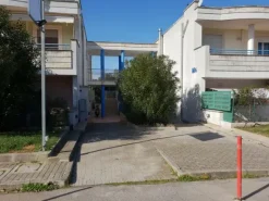 #9713 Palestra in villaggio polifunzionale