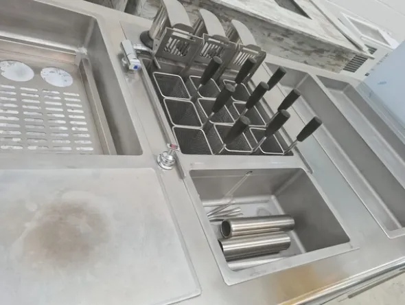 5#8357 Pasta Station