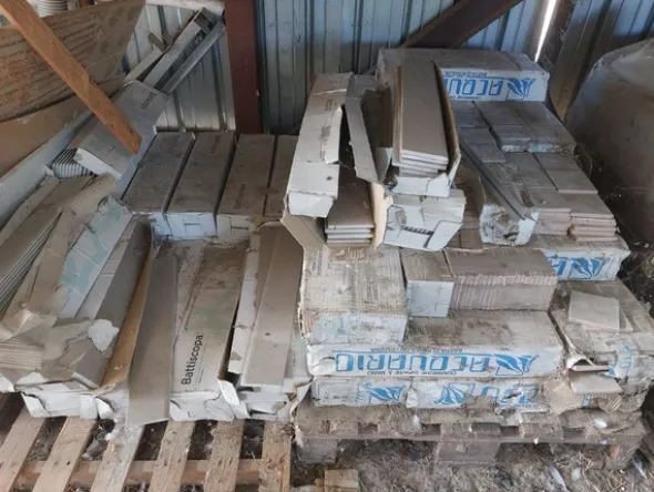 15#8015 Pavimenti e rivestimenti