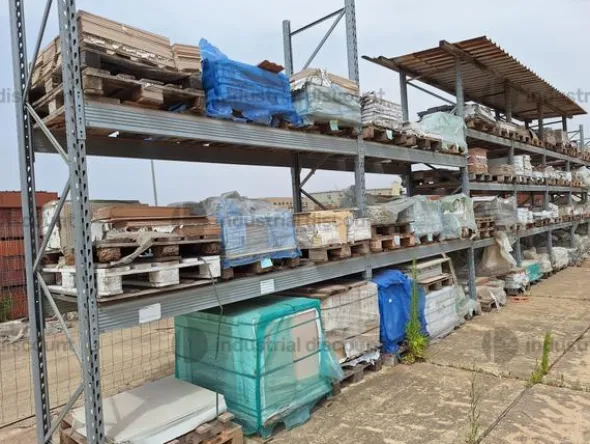 8#8706 Pavimenti e rivestimenti in pietra