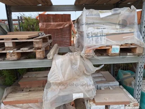8#8706 Pavimenti e rivestimenti in pietra