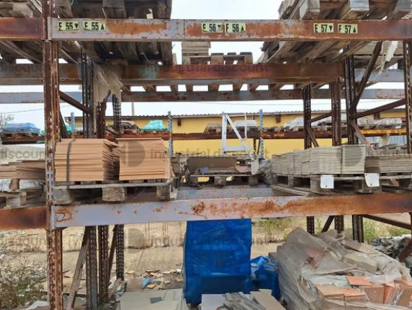 8#8706 Pavimenti e rivestimenti in pietra