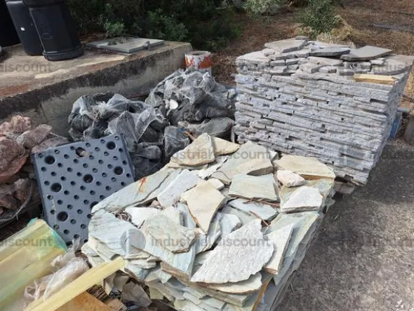 8#8706 Pavimenti e rivestimenti in pietra