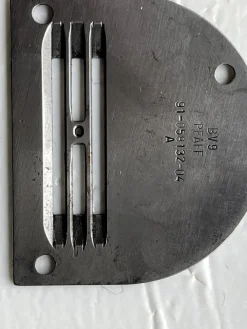 PFAFF 91-058 132-04 A placca a tre ranghi
