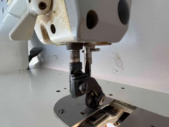 PFAFF 953 Macchina cucire lineare rasafilo