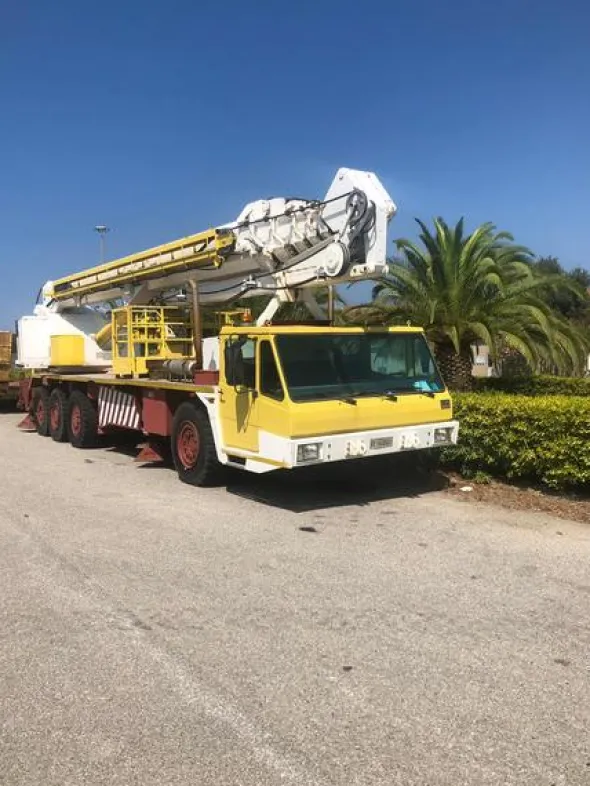 1#4554 Piattaforma aerea autocarrata Cella Liftlel 650 SPJ