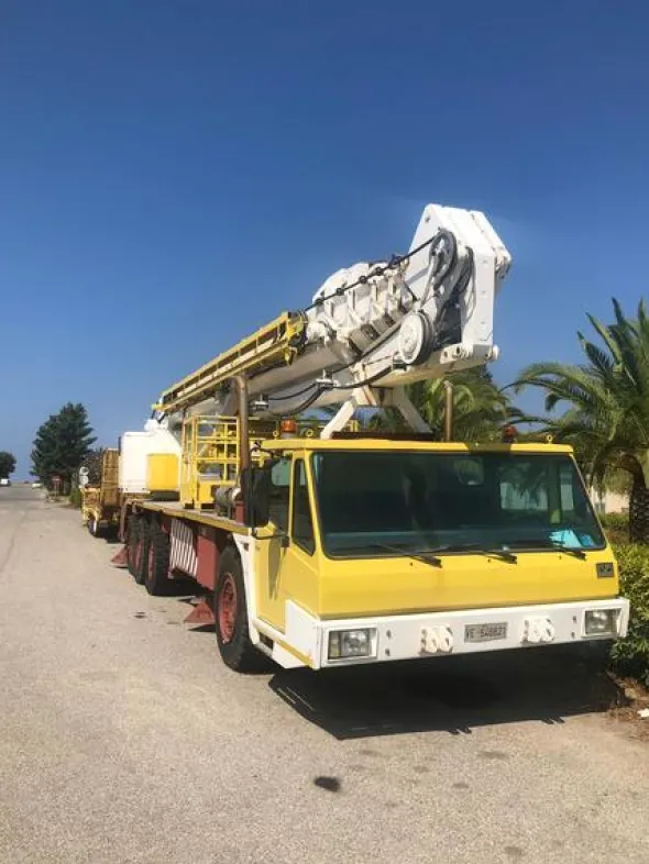 1#4554 Piattaforma aerea autocarrata Cella Liftlel 650 SPJ