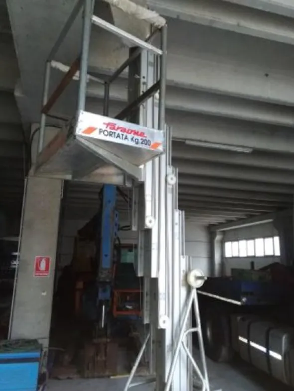 7#3635 Piattaforma aerea Faraone 10200 E
