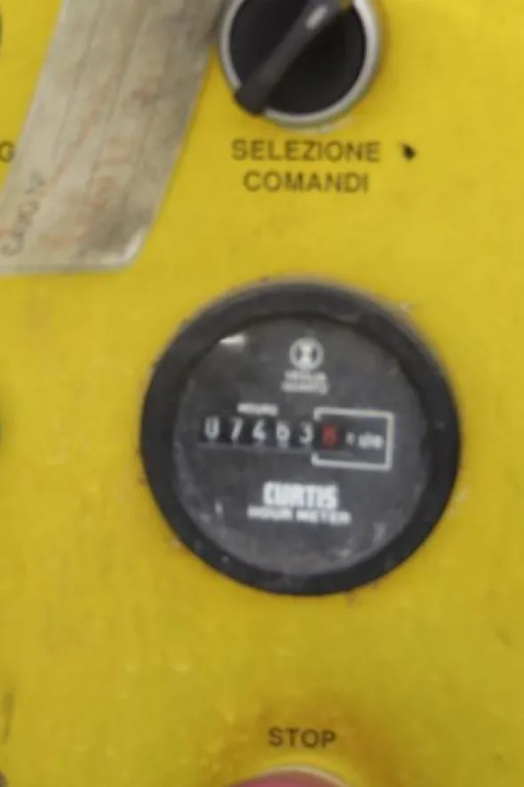 12#3066 Piattaforma aerea semovente Simon