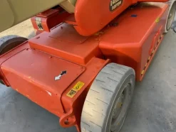 12#5755 Piattaforma aerea semovente articolata JLG