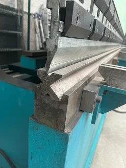 Piegatrice Gade PP30/150 del 2007