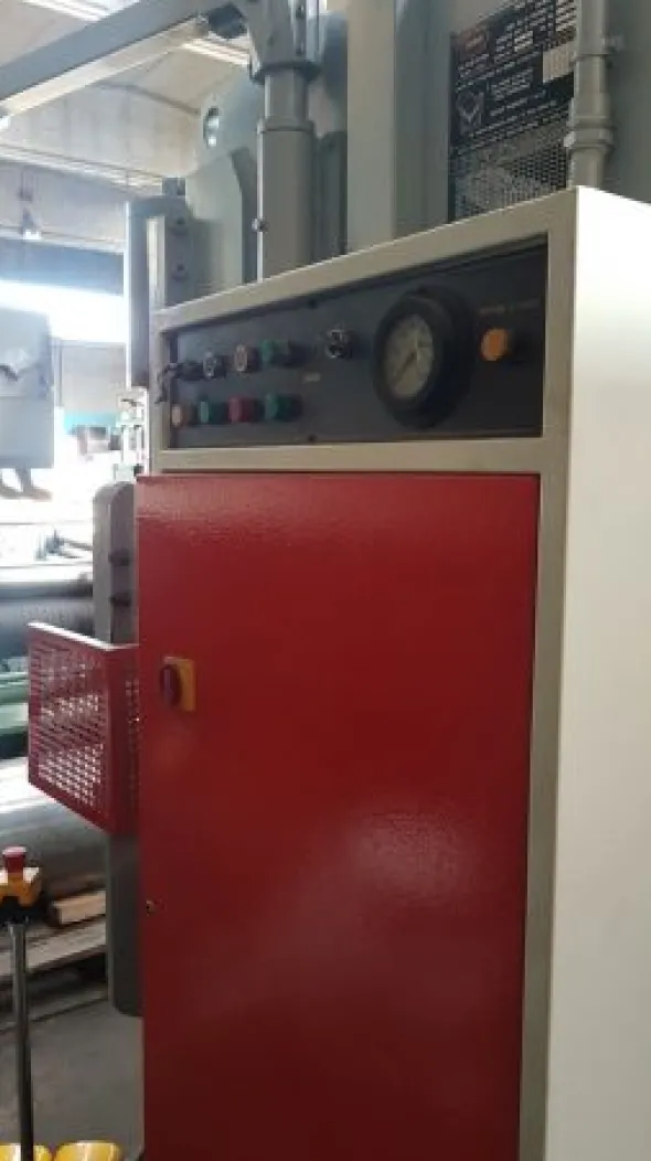 Piegatrice idraulica Somo modello Psp 40/16