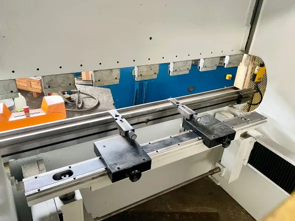 Piegatrice lamiera CBC Mod HS 60 / 21