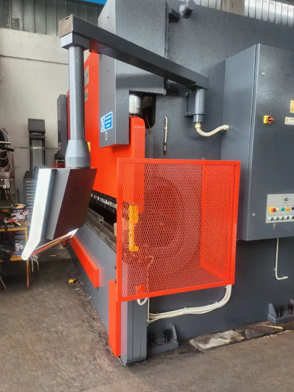 Piegatrice lamiera Gade Mod PS-C 4200