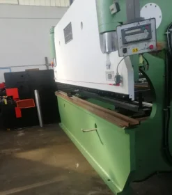 Piegatrice lamiera OLEOTECNICA Mod 4050 x 120 ton