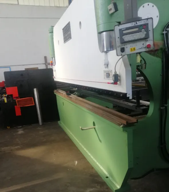 Piegatrice lamiera OLEOTECNICA Mod 4050 x 120 ton