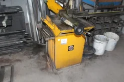 6#5644 Piegatrice meccanica Romea e sega a nastro Thomas